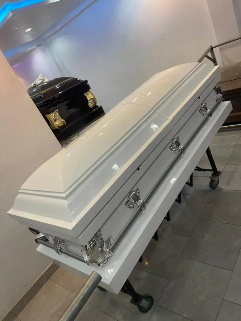 White casket 2
